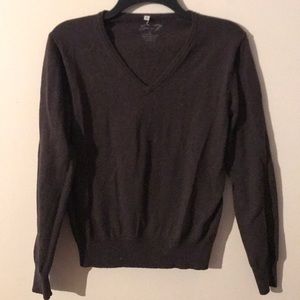 Light weight brown v neck sweater